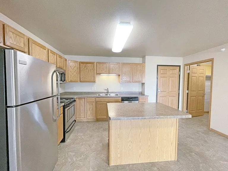 Southwood Apartments — Photo 18