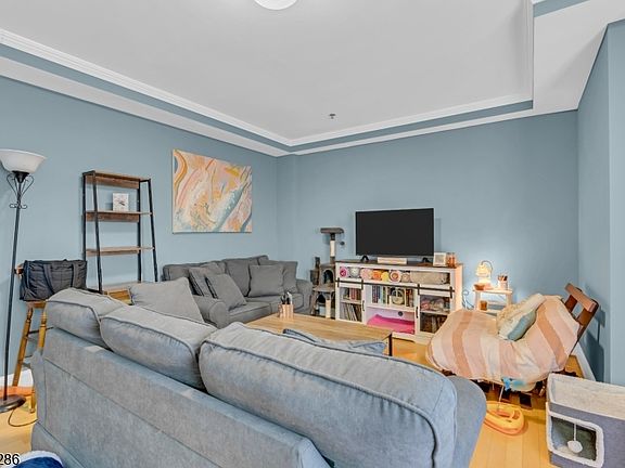2nd image of 70 S Munn Ave #1002