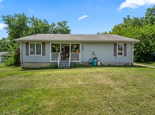 3828 E 29th St, Des Moines, IA 50317