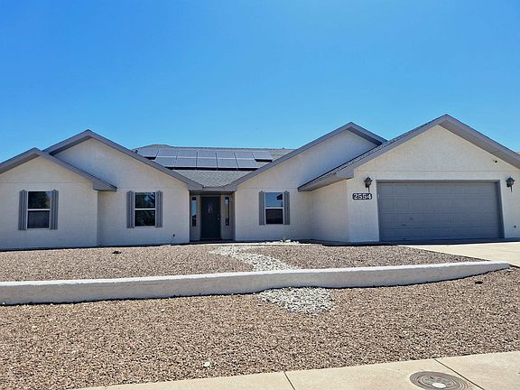 3rd image of 2554 Desert Hills Dr