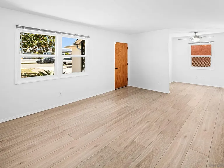 620 Minot Ave — Photo 7