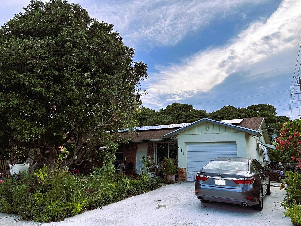 1st image of 421 NW 7th Court