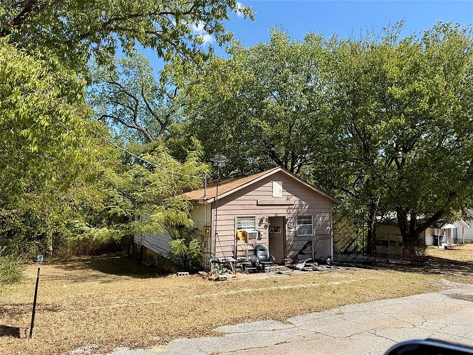 1st image of 340 N 9th St