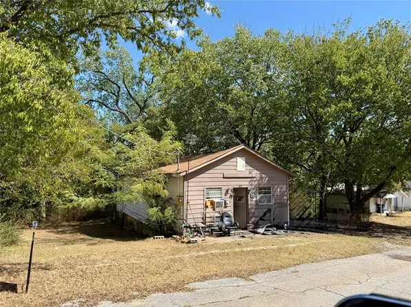 340 N 9th St, Seminole, OK 74868
