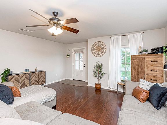5th image of 13948 Arbor Walk Dr