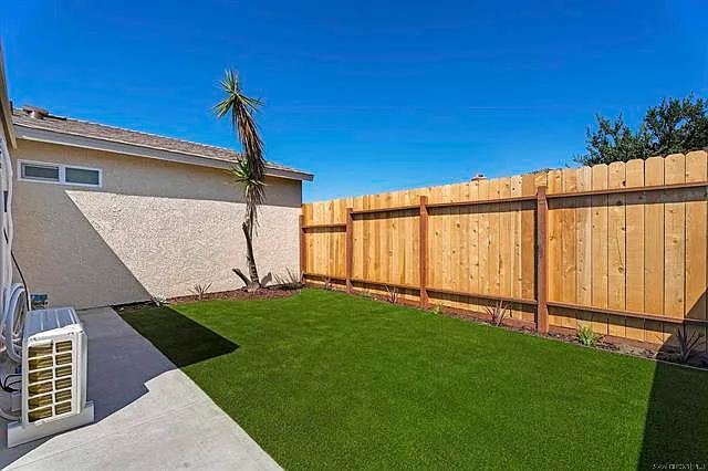 5612 Zircon St #B — Photo 9