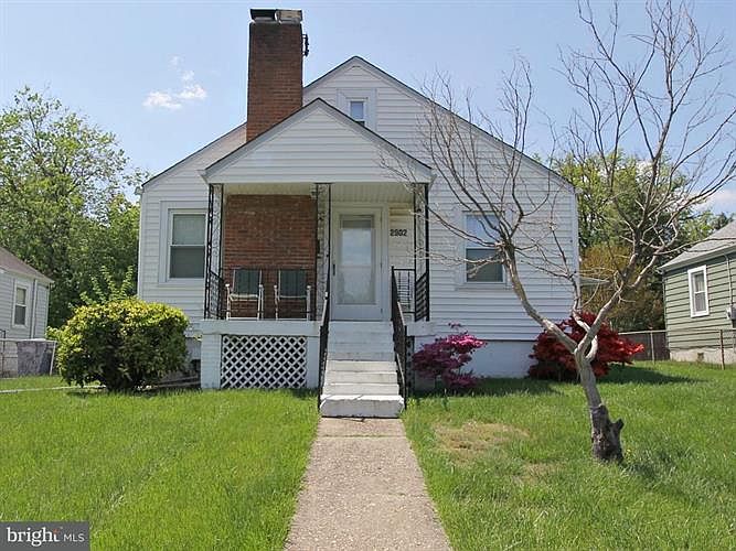 1st image of 2902 Brook Dr