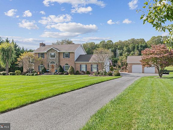 3rd image of 1700 Farmshire Ct