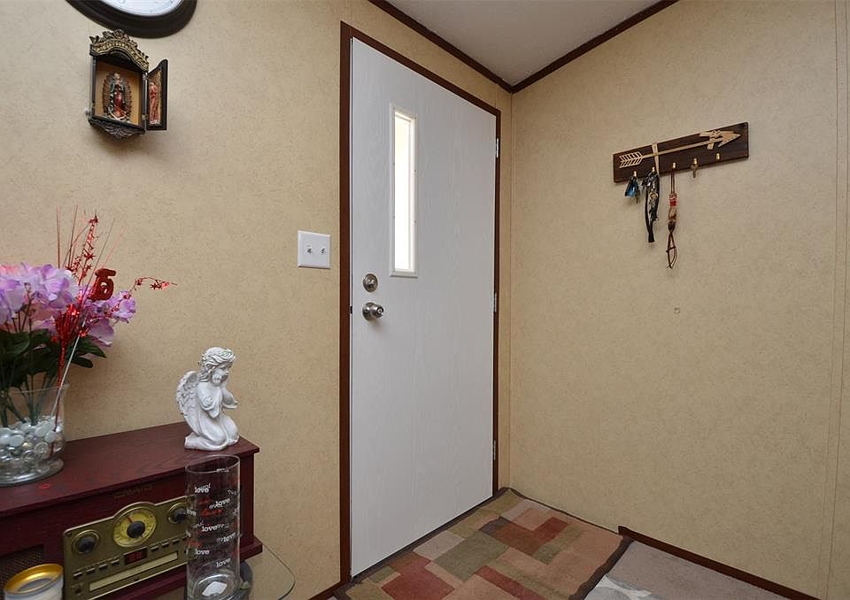 1st image of 25450 Candleridge Ct