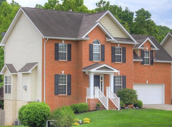 2nd image of 10928 Maxwell Manor Ln