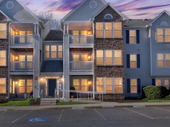 6400 Weatherby Ct APT M, Frederick, MD 21703