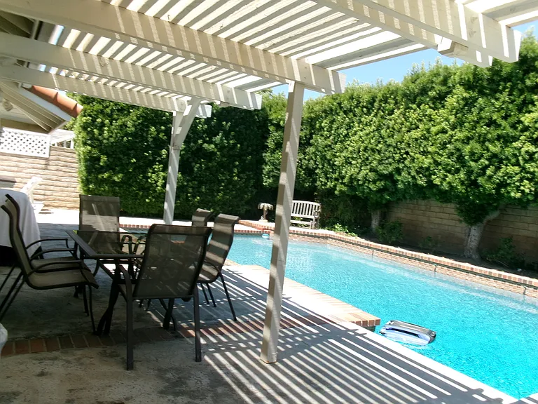 3114 N Springfield St — Photo 38