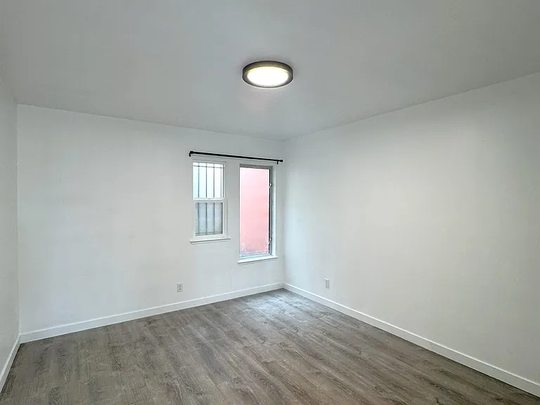 105 Sickles Ave #1 — Photo 6