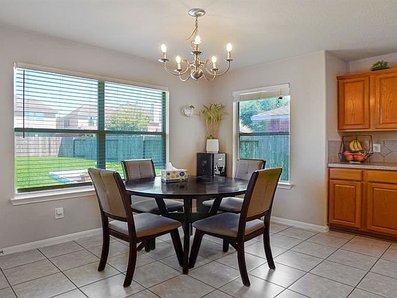 3rd image of 6319 Applewood Forest Dr