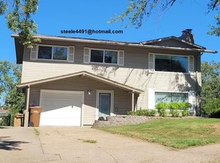 1213 Wilroy Rd, Bellevue, NE 68005