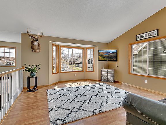 5th image of 703 10th St S