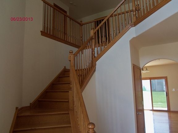 5th image of 18577 Walnut Ave
