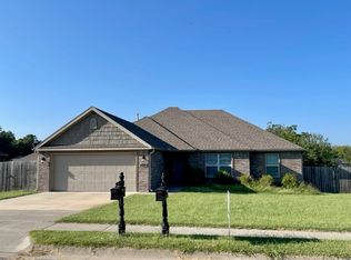2170 Fields Dr, Pea Ridge, AR 72751