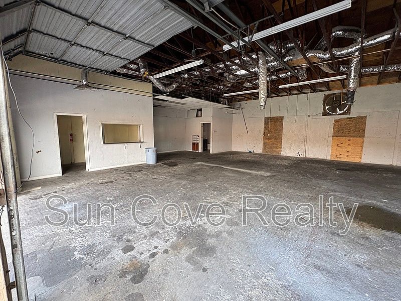 2nd image of 14311 N Nebraska Ave Unit 4