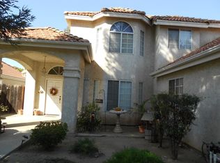 8281 N Yorktown Dr, Fresno, CA 93720