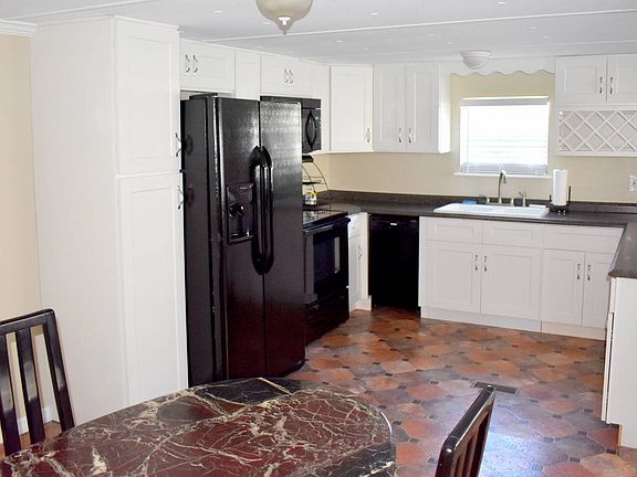 4th image of 124 Pioneer Ln