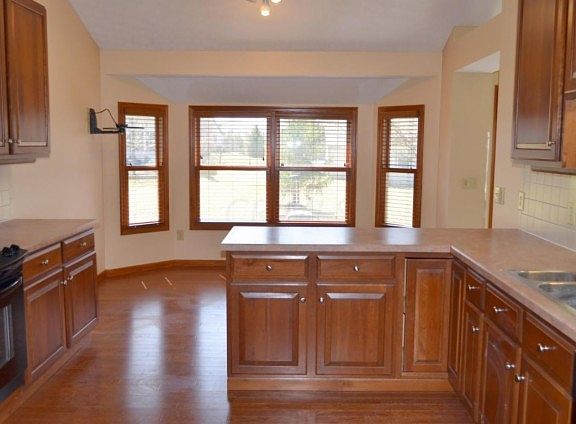 3rd image of 1593 Harrison Pond Dr