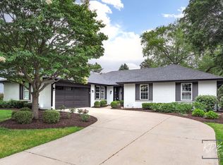 1073 Whirlaway Ave, Naperville, IL 60540