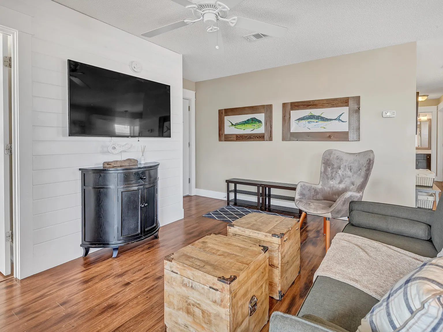 3 bed, 1028 sqft, $4,000 — Photo 3