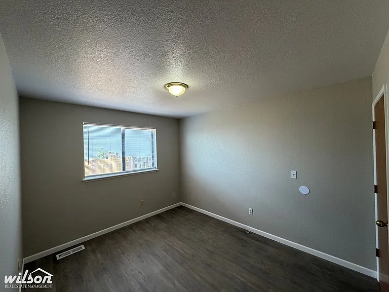 5606 Mount Clemens Way — Photo 14