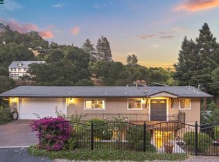 38 Saint Stephens Dr, Orinda, CA 94563