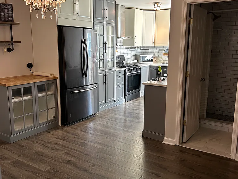32 Johnson Ave — Photo 2