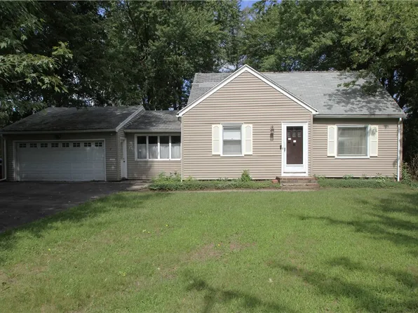 14 Scott Ln, Rochester, NY 14624