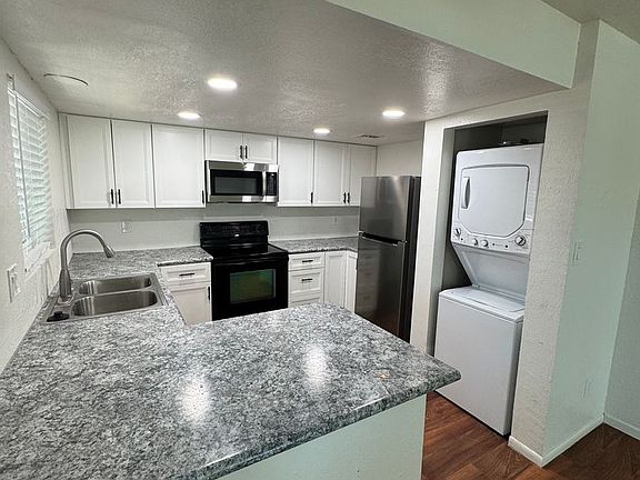 2nd image of 2704 E Turney Ave APT 2