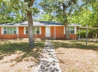 1492 Oak Cir, Hearne, TX 77859