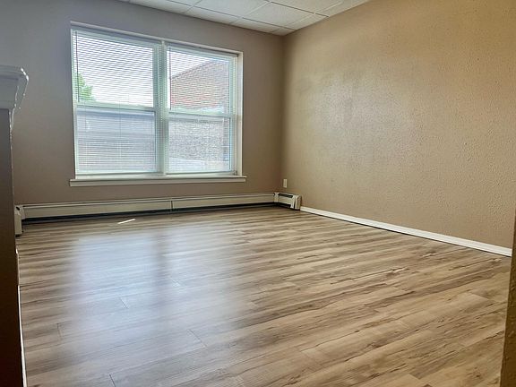 4th image of 125 2nd Ave W #2B
