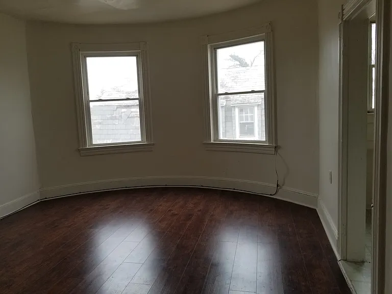 3711 Liberty Heights Ave #2E — Photo 8