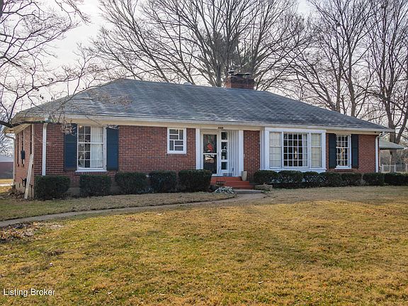 3rd image of 2208 Bashford Manor Ln