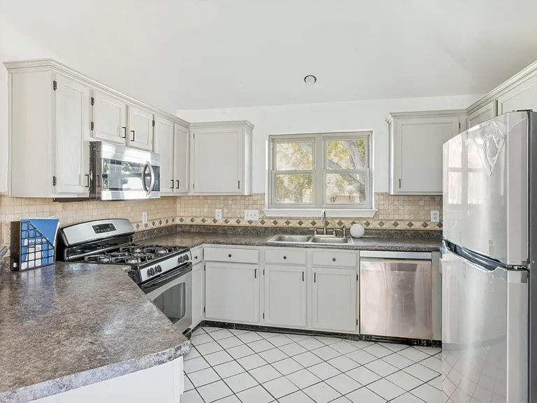 2218 Fuqua Rd — Photo 21