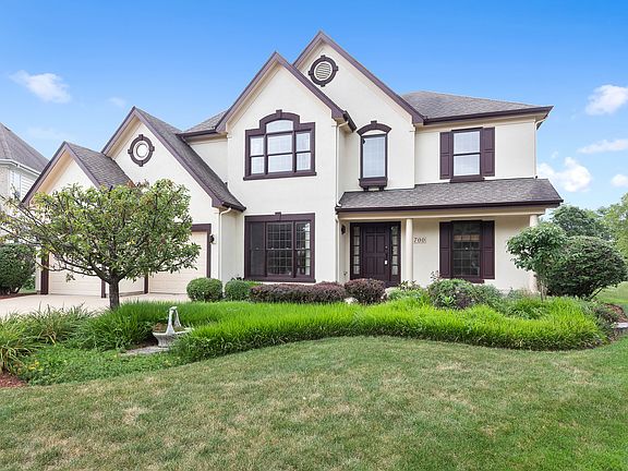 2nd image of 700 Fairfield Ct