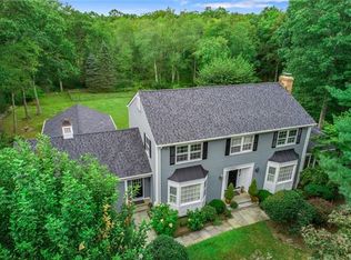 104 Eastwoods Rd, Pound Ridge, NY 10576