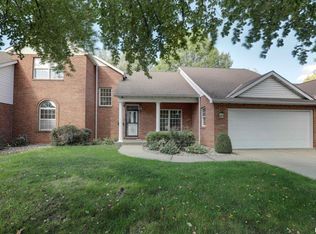 104 Knollwood, Quincy, IL 62301
