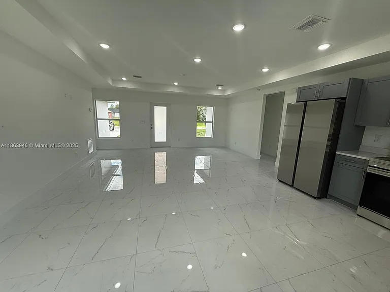 322 McArthur Blvd — Photo 6