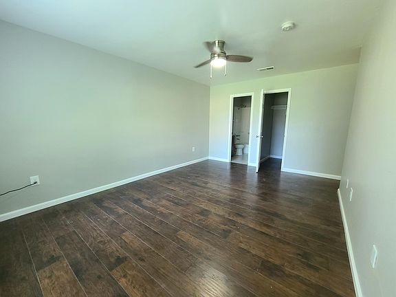 4th image of 4034 Vineyard Dr