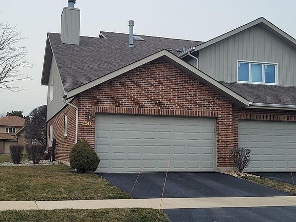 3rd image of 8938 Silverdale Dr #6D