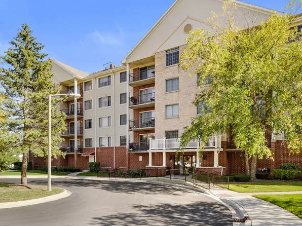 2301 Oakmont Way Unit 503, Darien, IL 60561