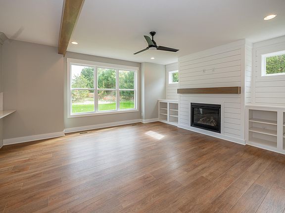5th image of 9865 Windflower Ln