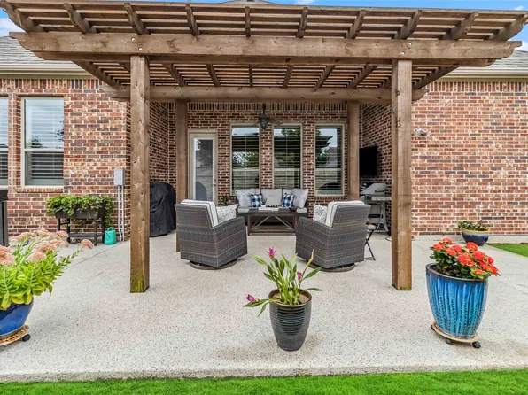 205 Green Valley Dr, McKinney, TX 75071