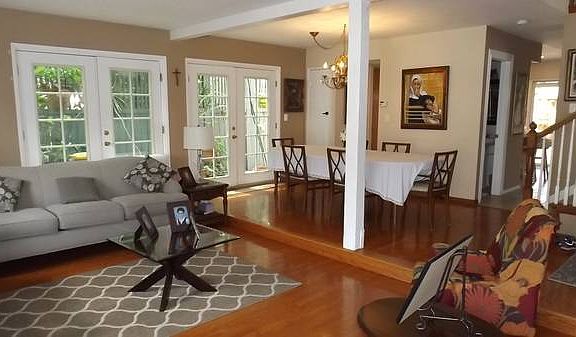 2nd image of 10532 La Morada Dr