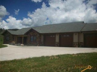 7474 Country View Pl, Rapid City, SD 57702