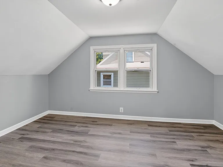 520 Hawthorne Rd #1 — Photo 19
